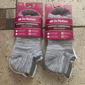 NWT Dr. Motion Everyday Compression ankle  Socks 4 pairs